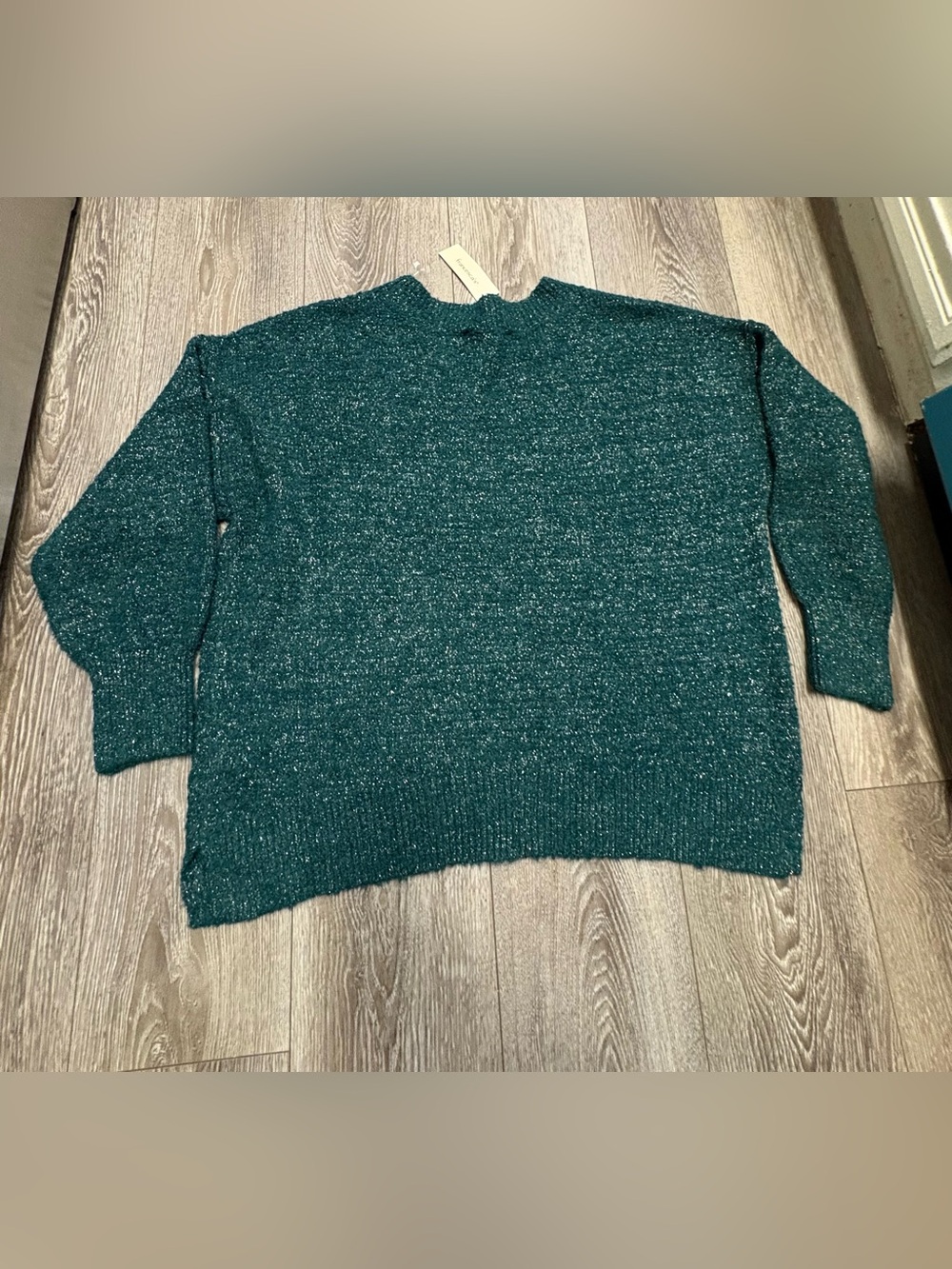Francesca’s Cozy Teal V-Neck Women’s Sweater - Picture 8 of 10